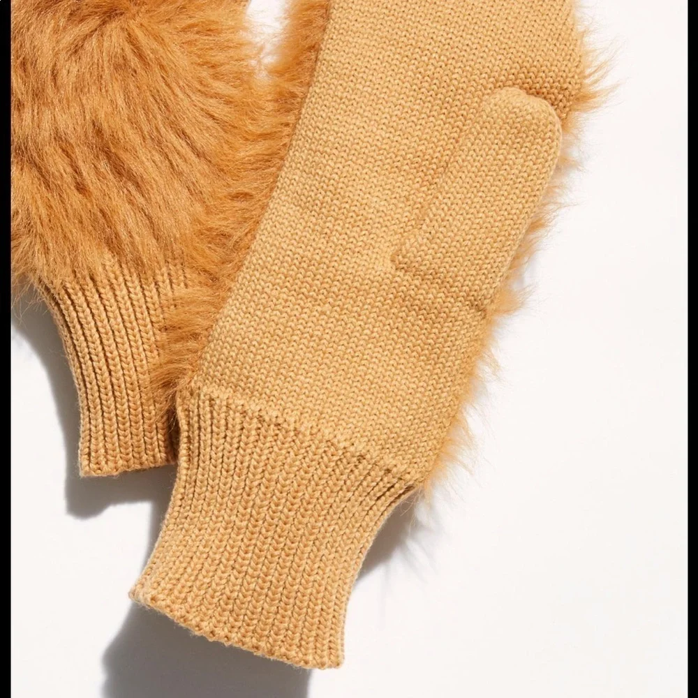 Free people warm wishes gloves NWT 🌟🌟